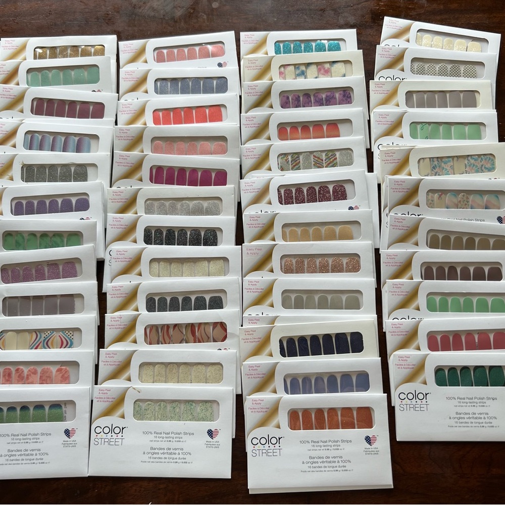 Colorstreet lot